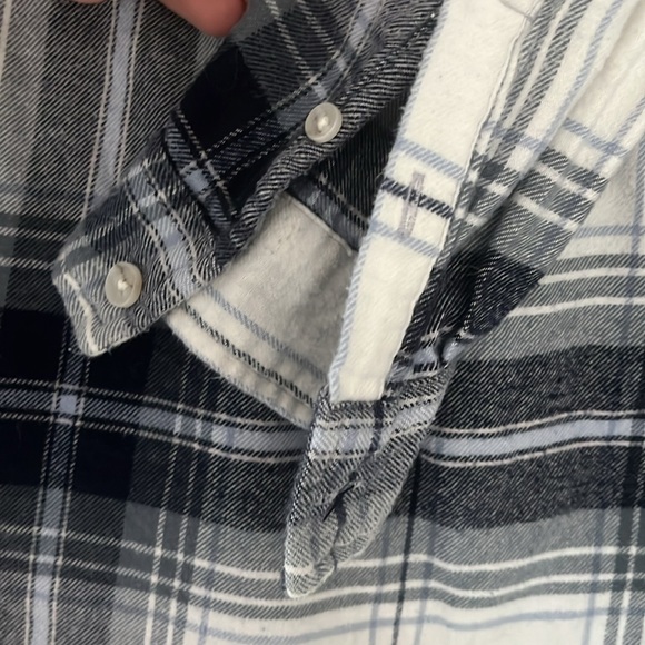 Urban Outfitters- BEG blue and white flannel,Sz Xs -oversized ( bin1) - Picture 6 of 7